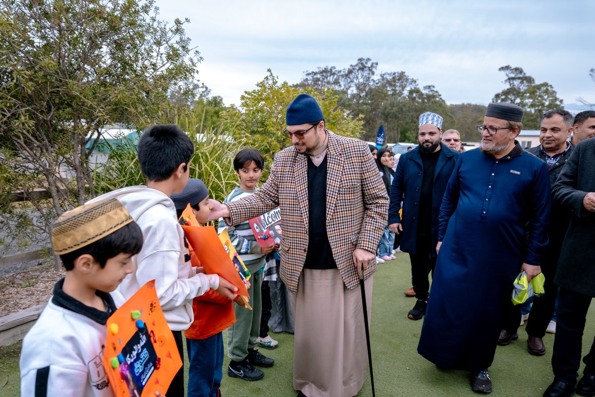 DrHussainQadri's tweet photo. Prof. Dr. Hussain Mohi-ud-Din Qadri, President of Minhaj-ul-Quran International, shared heartwarming moments with the young participants of Al-Hidayah Australia 2026. During the gathering, he warmly interacted with the children, affectionately embraced them, and inquired about their well-being, reflecting his deep care and compassion for the younger generation. These memorable moments embodied the spirit of love, guidance, and nurturing that lies at the heart of Al-Hidayah.
#AlHidayah2026 #DrHussainQadri #MinhajulQuran #YouthDevelopment #IslamicEducation #Australia #MQI