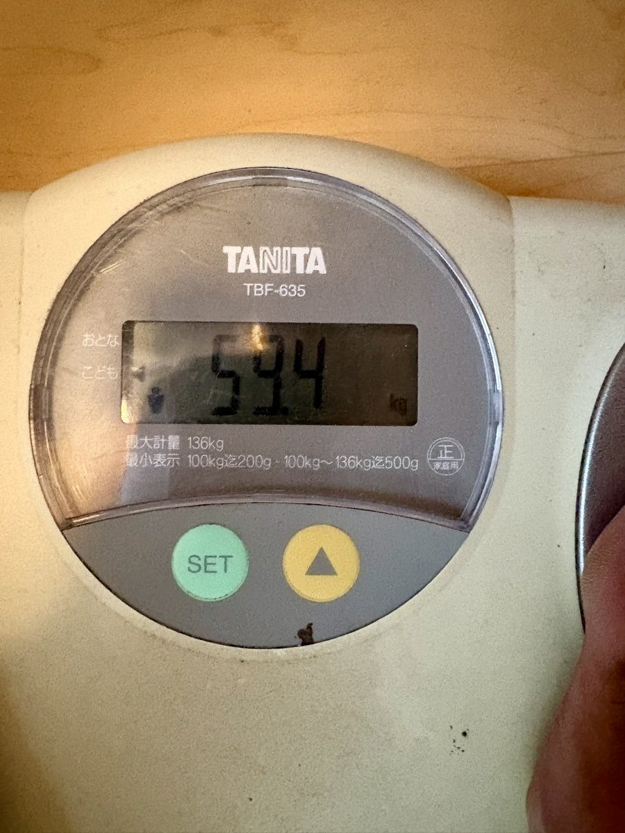 donkeytanaka's tweet photo. 5年前は、上り調子て、68キロが定番であったけど、同じ量食べて飲んで、只今59キロ。
ざっくり9キロ減(笑)
日々の生活が、減量になっている(笑)
これからの季節、怖いな(笑) https://t.co/ormJZZN0fT