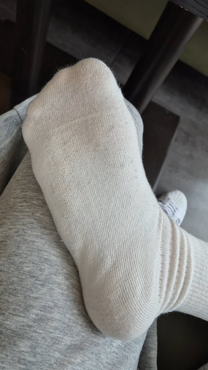 bnyefs's tweet photo. 발영상 살 분? 가격은 제시받음
#남자발 #게이발 #풋섭 #풋돔 https://t.co/tqIlmhGSJJ