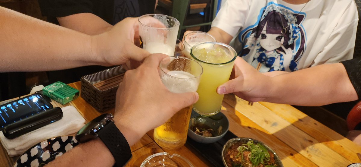 misuto_n's tweet photo. ふっふっふ！昨日は万全で飲みに出て行ったはずなのに財布の中身ミスってたꉂ😂笑えないけどꉂ😂
💰借りたꉂ😂
楽しかったꉂ😂 https://t.co/Cuv3s33tZF