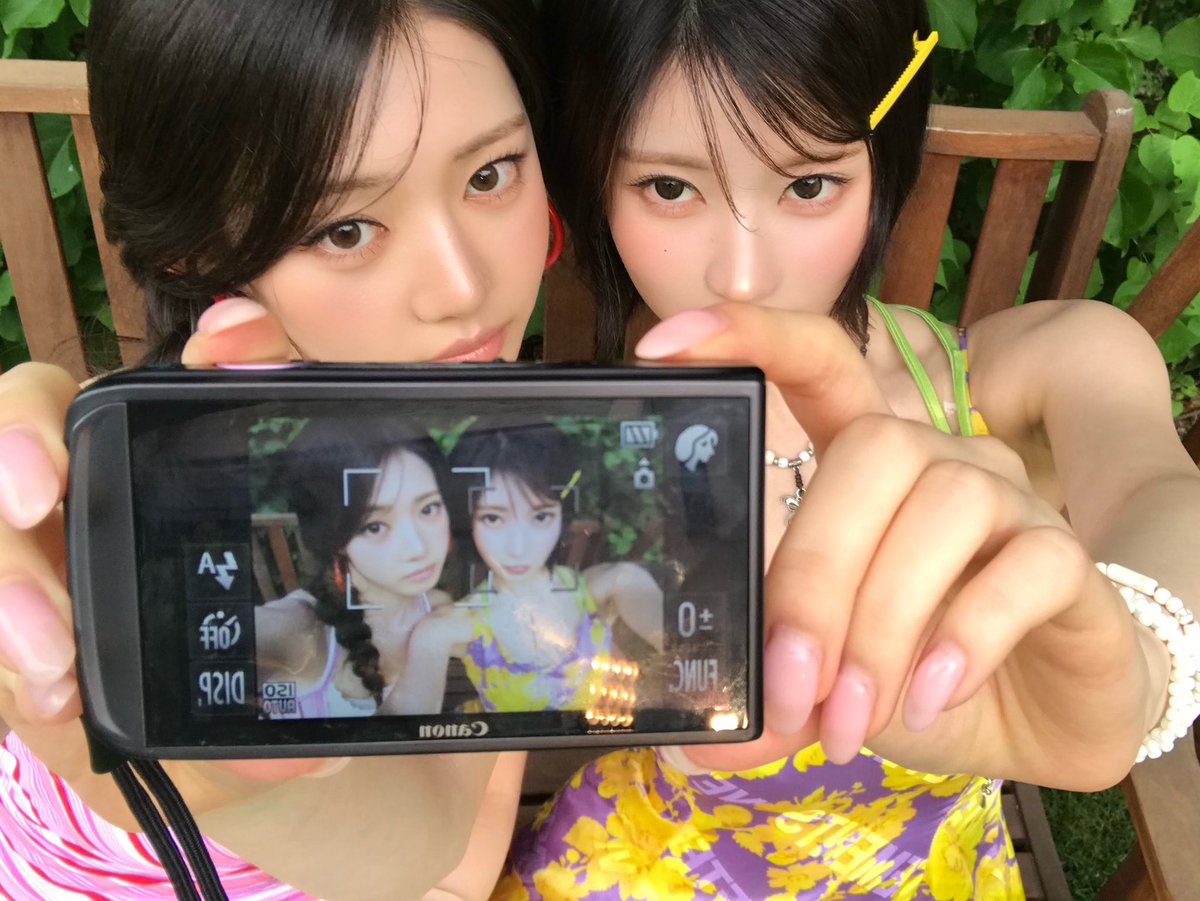 rkoriv3's tweet photo. 로라사 💛💗 https://t.co/alvsQgJRXq