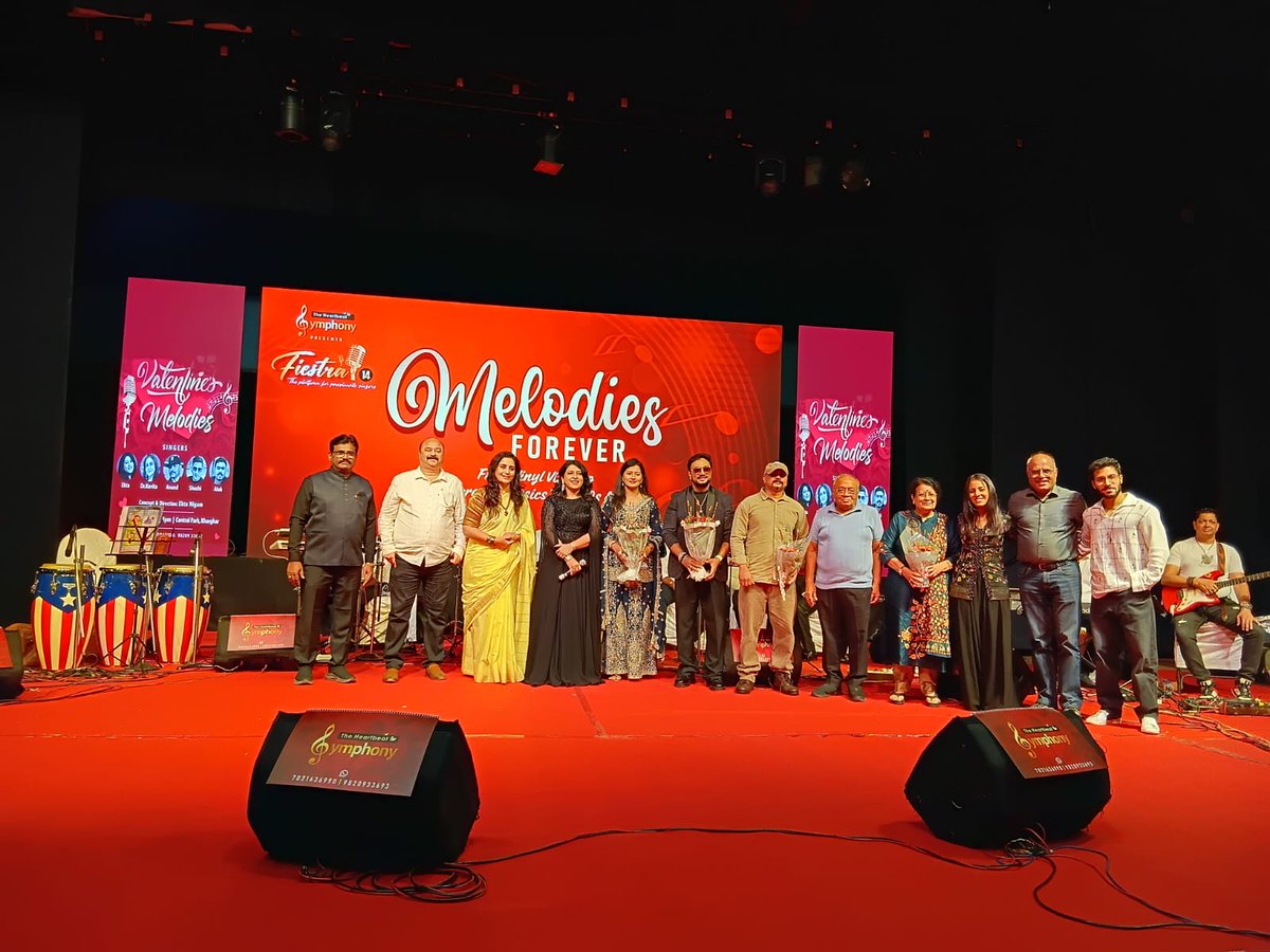 NetraShirke's tweet photo. संगीताच्या सुरावटींनी सजलेल्या एका मंत्रमुग्ध करणाऱ्या अविस्मरणीय" सिम्फनी " प्रस्तुत "Fiestra-14 - Melodies  Forever" हा  संगीत कार्यक्रम मोठ्या उत्साहात संपन्न झाला.

याप्रसंगी नगरसेविका नेत्रा शिर्के यांनी उपस्थित राहून कलाकारांचा उत्साह द्विगुणित केला. https://t.co/bFa6XFMhQl
