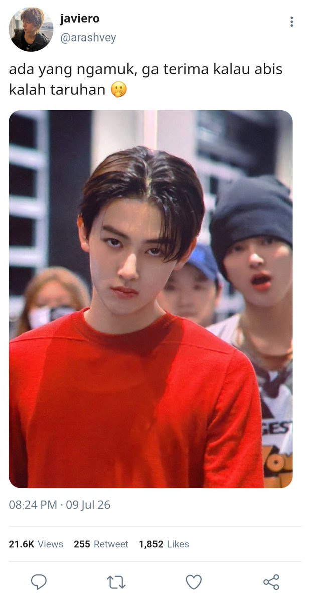 izzamouche's tweet photo. #hyeonkeon few tweets au
— Enzo Kiel universe

first time enzo got mad aft losing a bet https://t.co/pjiJAVoPWQ