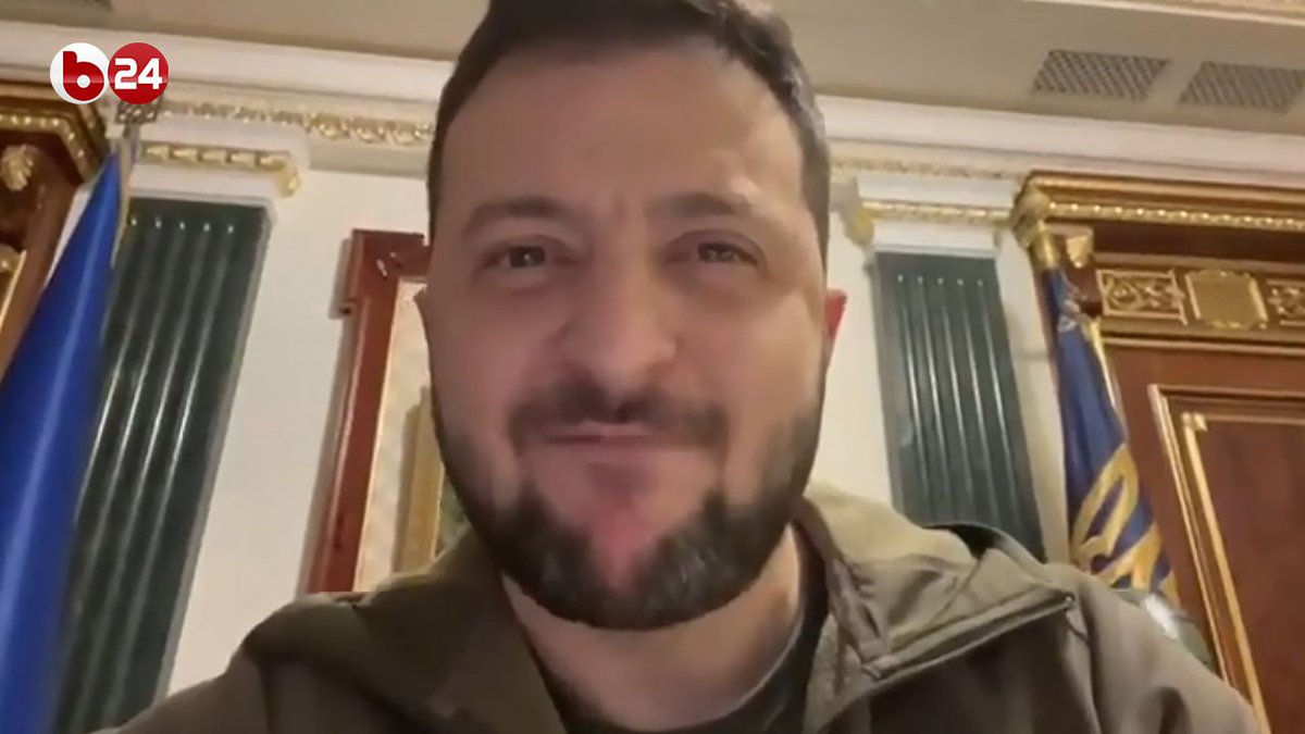 viaggrego's tweet photo. #ZELENSKY PROFONDAMENTE #ALTERATO IN #VIDEO ! ECCO IL #VIDEO #RIMOSSO CHE HA FATTO IL #GIRO DEL #WEB DIVENTANDO #VIRALE ! Leggi Qui x il #VIDEO ): https://t.co/NEO2MMRDC2 https://t.co/r48mBatERJ