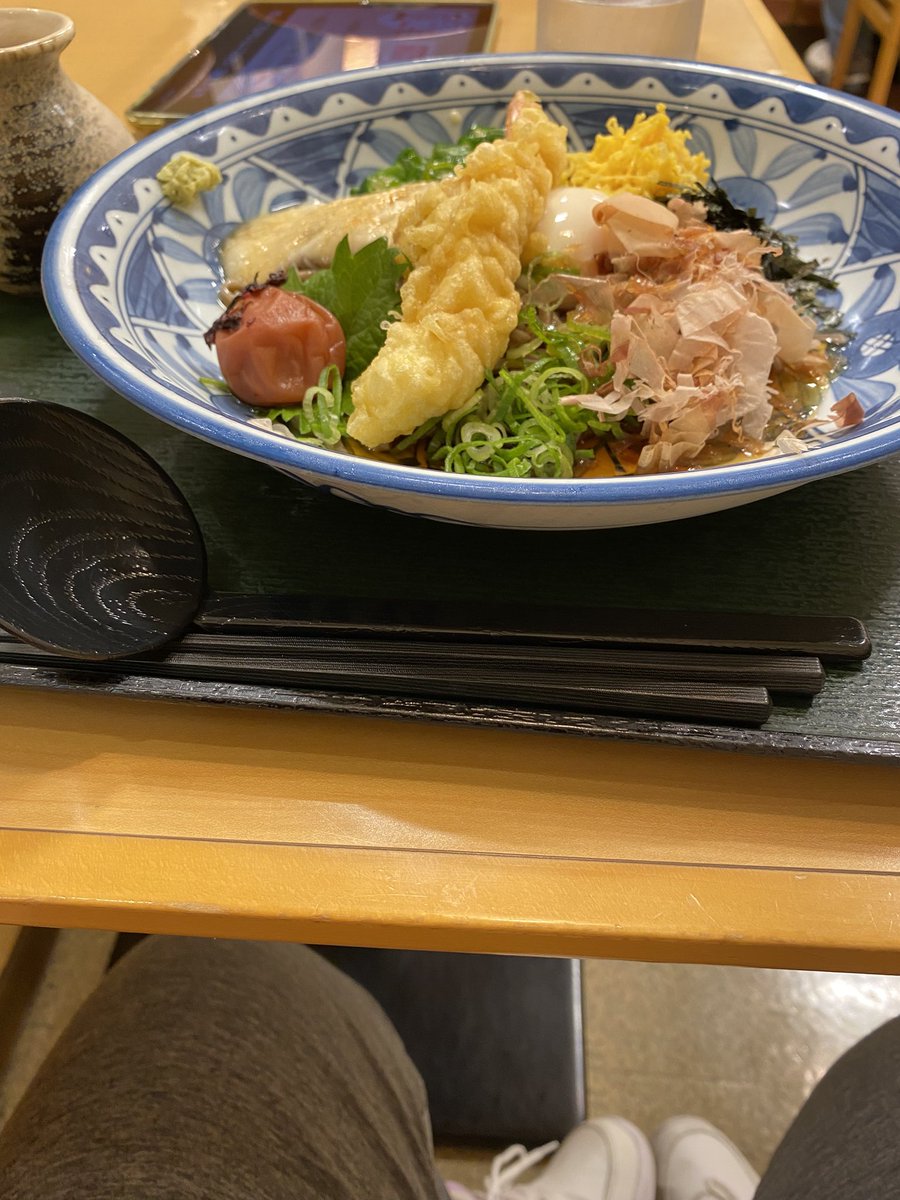 chiekoo_0330's tweet photo. いただきます😋
最近麺ばっかり笑
炭水化物とりすぎやわ笑 https://t.co/NLjbieUBRH