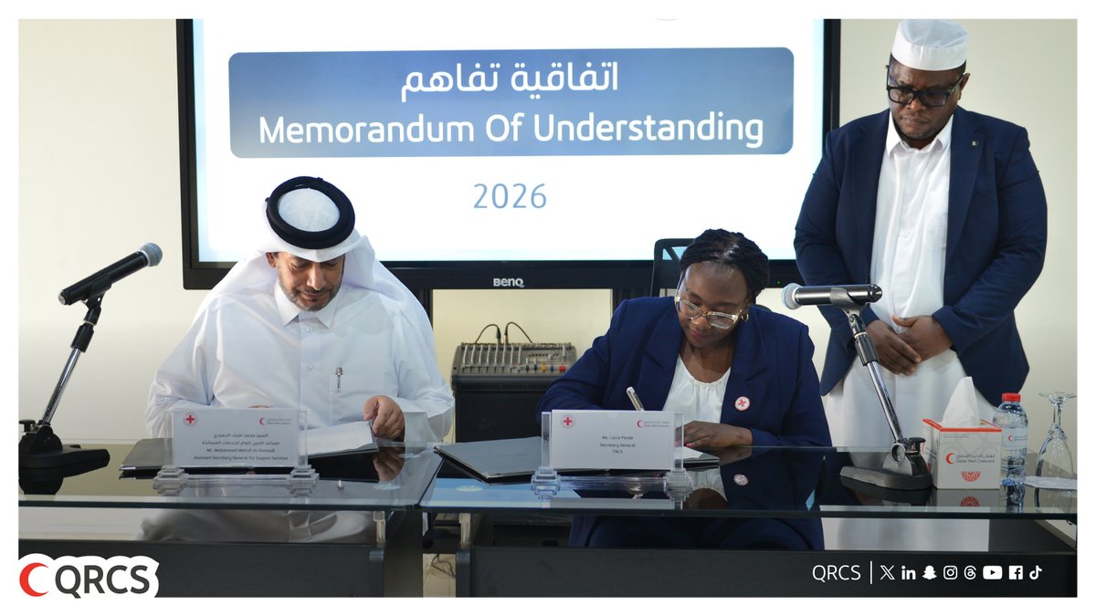 QRCS's tweet photo. وقّع السيد محمد بن مترف الحميدي، مساعد الأمين العام للخدمات المساندة بالهلال الأحمر القطري، والسيدة لوسي باندي، الأمين العام للصليب الأحمر التنزاني، مذكرة تفاهم تُشكّل إطاراً رسمياً للتعاون في المجالات الإنسانية والتنموية والمؤسسية، بما يعزز الشراكة بين الجانبين ويدعم تنفيذ المبادرات والبرامج ذات الاهتمام المشترك.