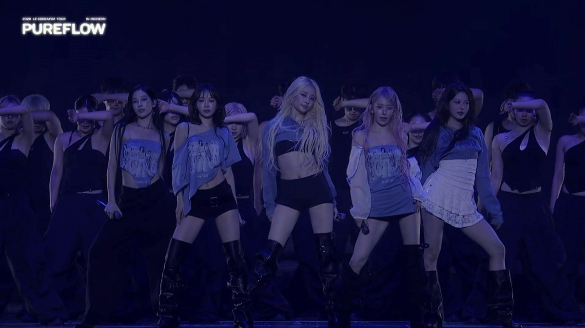 Lesseraphic's tweet photo. PUREFLOW TOUR INCHEON DAY 1 ALL OUTFITS https://t.co/fSY3F90RZF