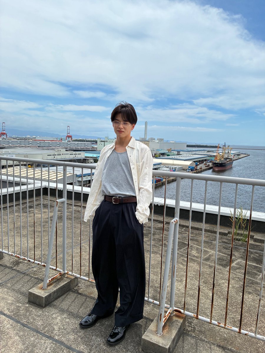 asahiflare's tweet photo. [260711] asahi sent weverse message 💌 #아사히

🐱: [photo]
🐱: it's summer, isn't it
🐱: i'm sorry, but i couldn't open my eyes because it was too bright https://t.co/dzmyBw2Nh3