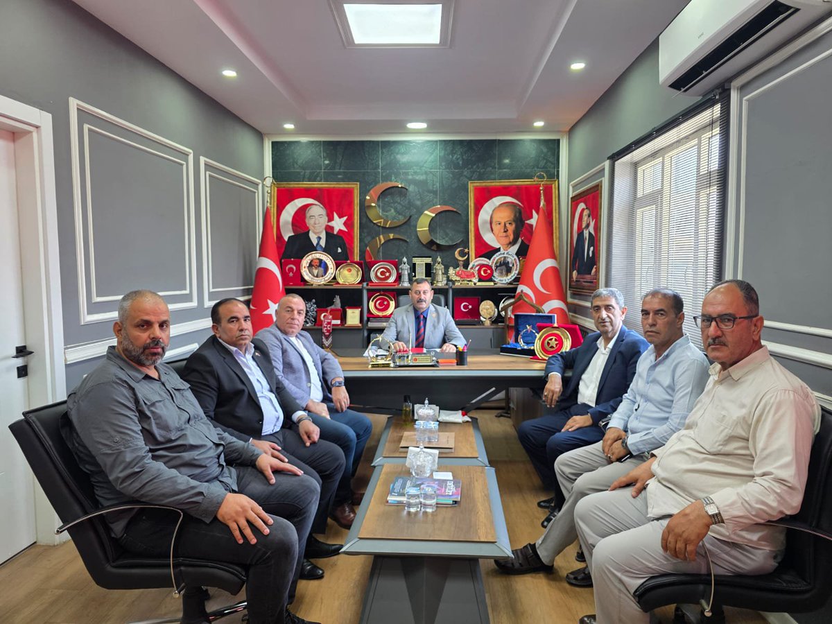 Sanliurfa_MHP's tweet photo. İş İnsanı Sayın Ergün Eren, Osman Bey Mahalle Muhtarı Sayın Fethi Budak, Ulubağ Mahalle Muhtarı Sayın Mahmut Polat, Susuz Mahalle Muhtarı Sayın İbrahim Demir ve AK Parti Eyyübiye İlçe Başkan Yardımcısı Sayın Bakır Felhan, İl Başkanımız Sayın Ecz. Osman Mutlu'ya hayırlı olsun ziyaretinde bulundular.

Nazik ziyaretlerinden dolayı kendilerine teşekkür ediyoruz.

@dbdevletbahceli 
@MHP_Bilgi 
@eczosmanmutlu