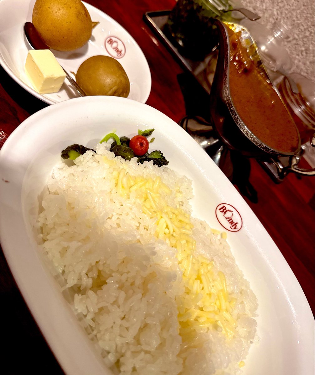 vuchagaly's tweet photo. ボンディのカレーです https://t.co/dMSzIvRsBK