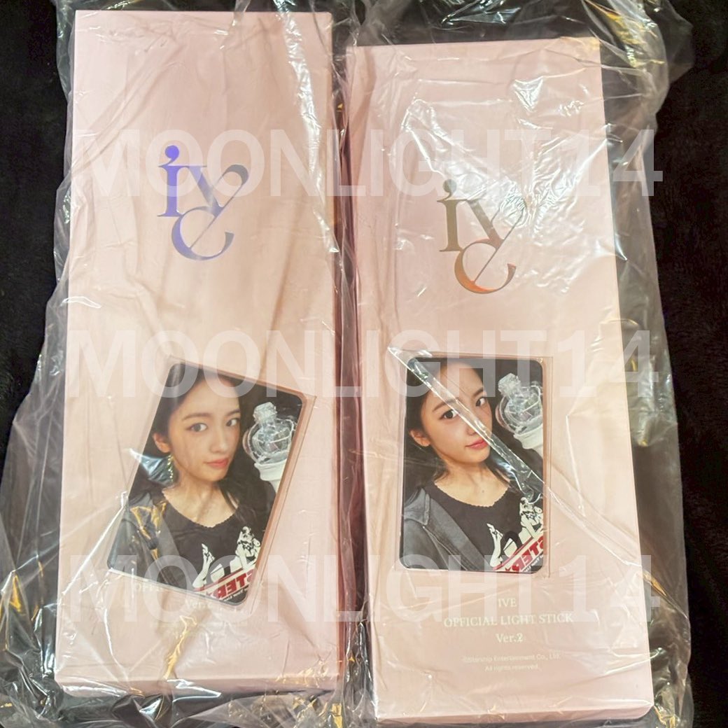 ___moonlight14's tweet photo. #IVE OFFICIAL FANLIGHT VER.2

⭕ รับผ่อน / มัดจำ 

✅พร้อมส่ง 1 แท่ง
 1690.-✨

📍 MRT Rama 9
📦 70

#ตลาดนัดive #ตลาดนัดไอฟ์ #ตลาดนัดไอบึ https://t.co/PWOatrQzGF