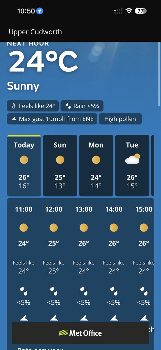 foofighter07's tweet photo. Hey @metoffice ….. maybe take a look out of your window to do an accurate weather forecast…. How much was that supercomputer? https://t.co/H5l60x6PsZ
