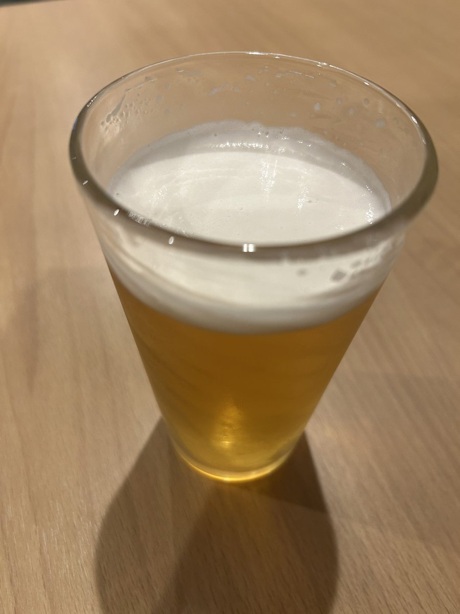 j_murf21's tweet photo. agitはビールがほんまに美味い
1週間ぶりとか関係なく笑 https://t.co/RQteCVUjwz