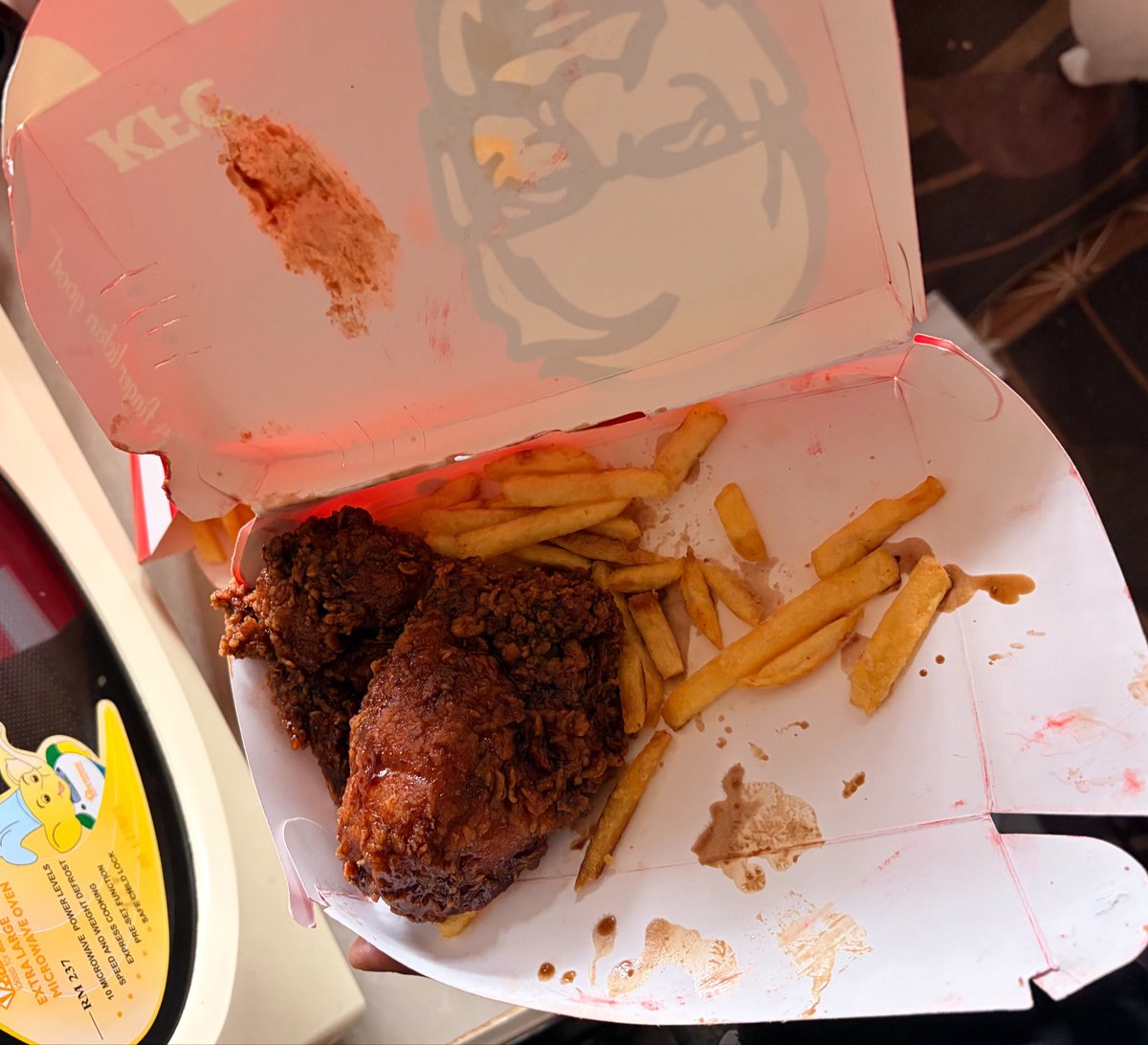 N161200's tweet photo. @KFCinKenya Is this the standard of delivery these days? https://t.co/vTtZBHL0ZE