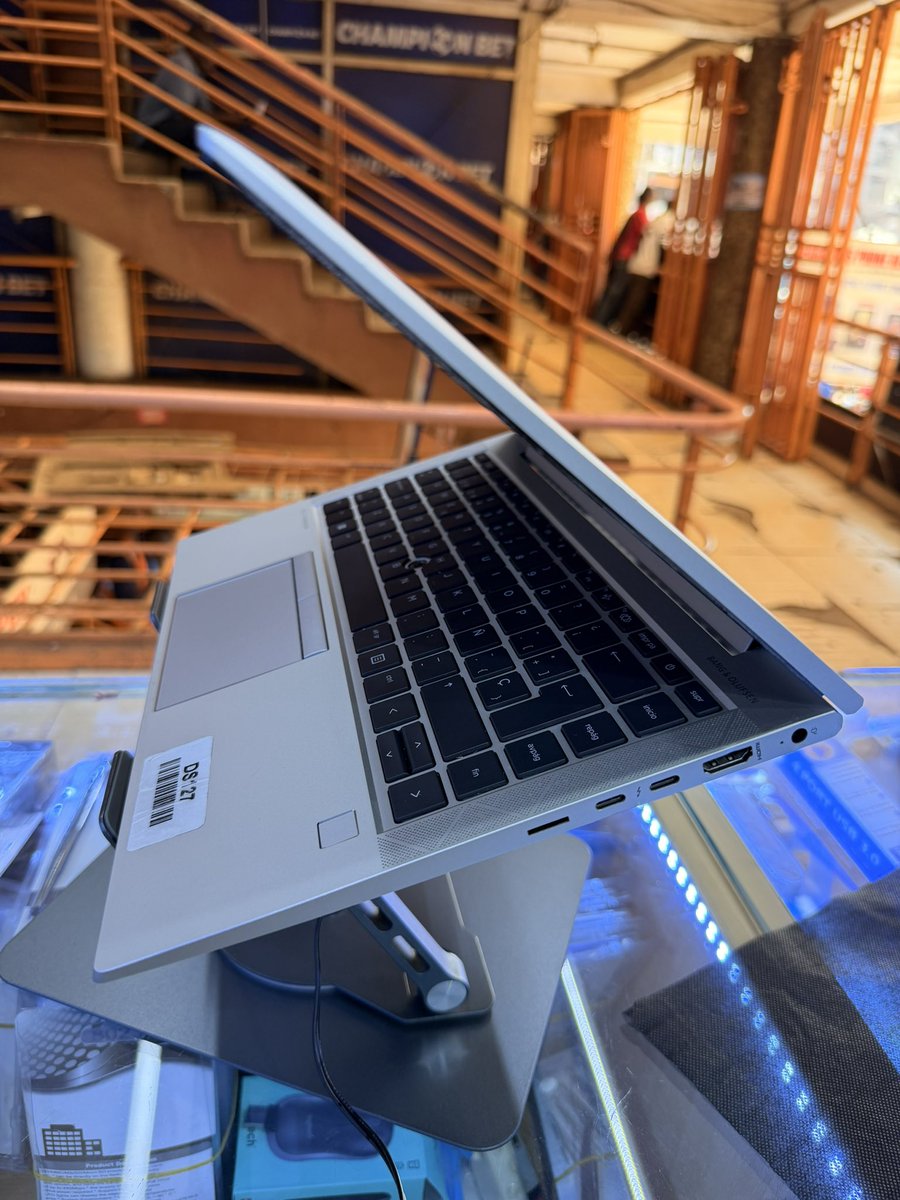 DeeSandy20's tweet photo. Laptops laptops ❗️❗️❗️❗️🔥🔥🔥🔥🔥
My dm is wide open ❗️
Simply send in your specifications and budget and leave the rest to meeee ❤️😘 https://t.co/ewVMAWTP88