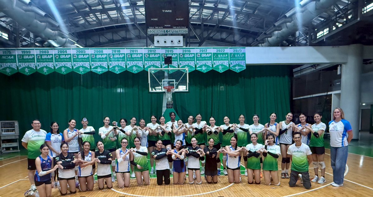 tj_canino's tweet photo. Newly minted Green Spikers head coach Babes Castillo.

Meanwhile, the 🇺🇸Perfect Set Dream Makers played a friendly match against the 🏹Lady Spikers ahead of their 🍕Shakey’s Juniors debut!

📸 | perfectset_llc on ig https://t.co/Lyxufern6d