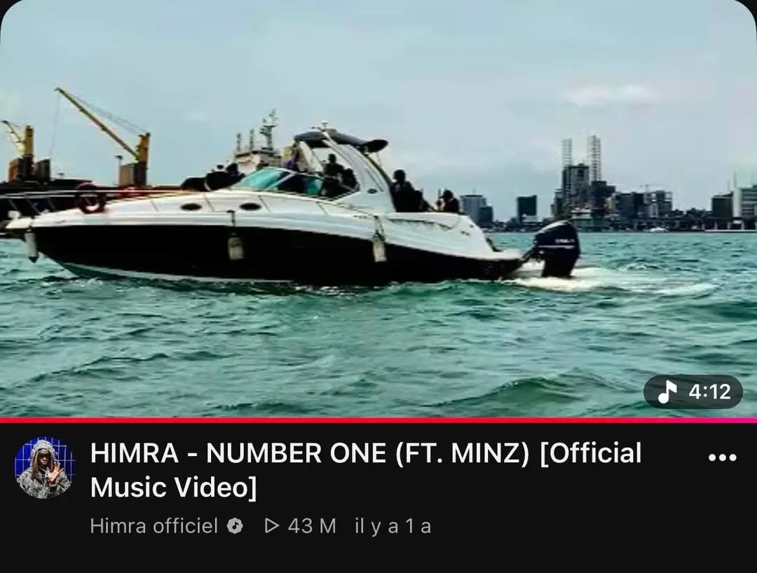 HIMRANATION1X's tweet photo. VOUS ALLEZ FERMER VOTRE GROSSE GUEULE 43M DE VUES EN SEULEMENT 1 ANS 
CE QUE VOUS FAITES EN 3 ANS 🧘🏻‍♂️
HIMRA PREND MA LIFE 🔥😭 https://t.co/3KdOqNo4kE