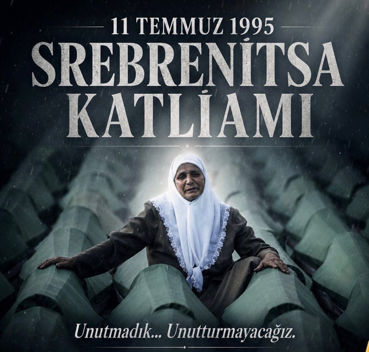 XHulagu8's tweet photo. “Ne yaparsanız yapın soykırımı unutmayın. Çünkü unutulan soykırım tekrarlanır.”

Avrupa'nın tam ortasında sırplar tarafından 8 binden fazla Bosnalı katledildi. 

#Srebrenitsa Katliamı'nın yıl dönümünde Boşnak kardeşlerimizi rahmetle anıyoruz. https://t.co/7HNOJzASU5