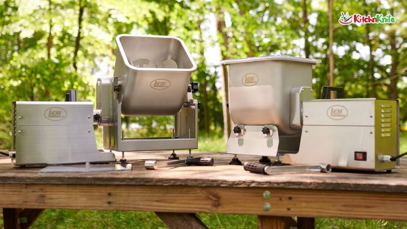 Kitchnknifblog's tweet photo. π₯© Mix large batches like a pro!
Discover the best 50 lb meat mixers for sausage, burgers, jerky, and game meat processing.
π https://t.co/PrT5ePXKcS
#50LbMeatMixer #MeatMixer #SausageMaking #MeatProcessing #JerkyMaking #ButcherTools #BBQTools #KitchnKnife https://t.co/FLRjEJTvZM