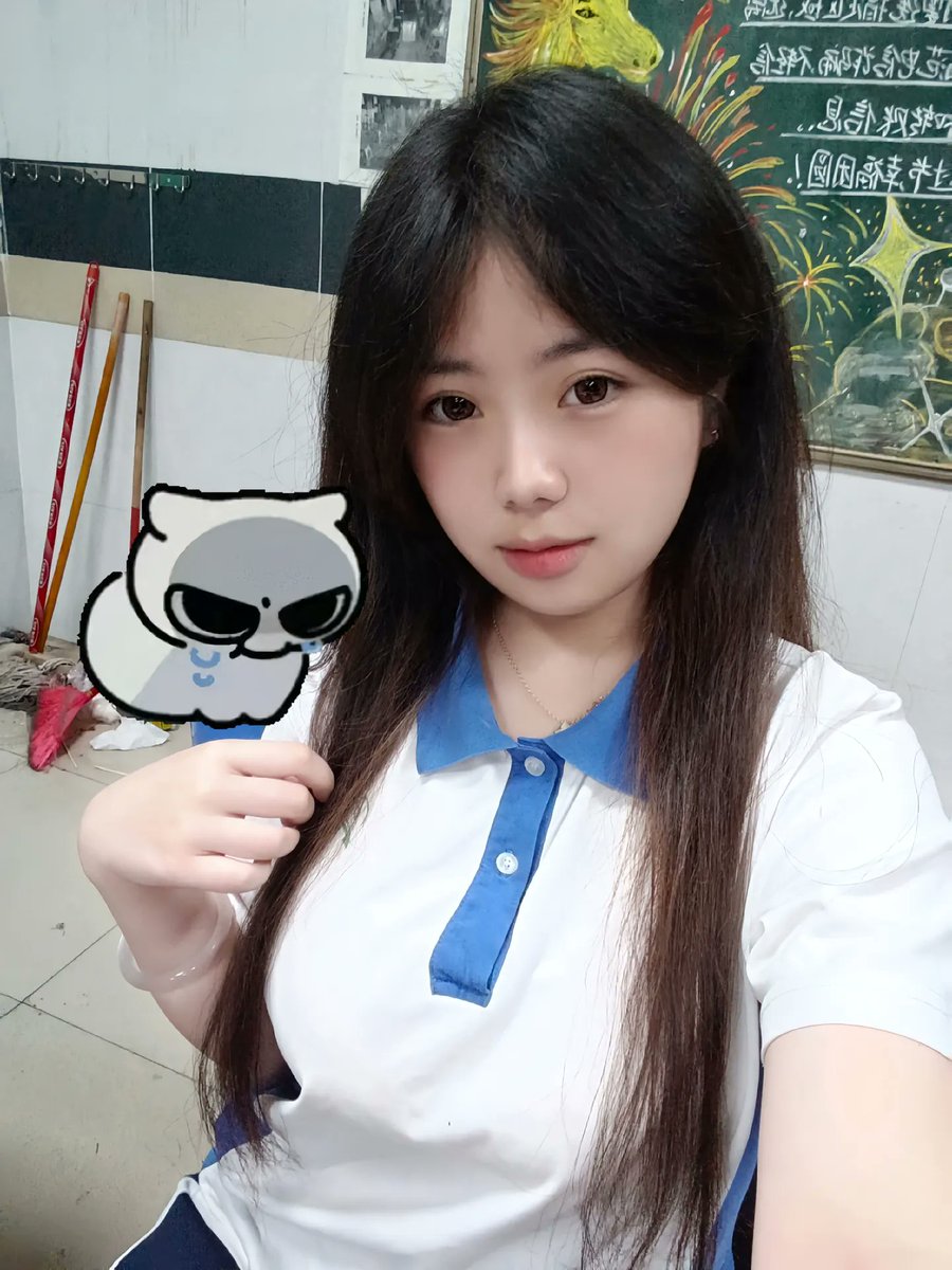 queenLionv's tweet photo. 人需要一點到此為止的勇氣 #中国  #校服 #女高 https://t.co/QDC0PLSAA8