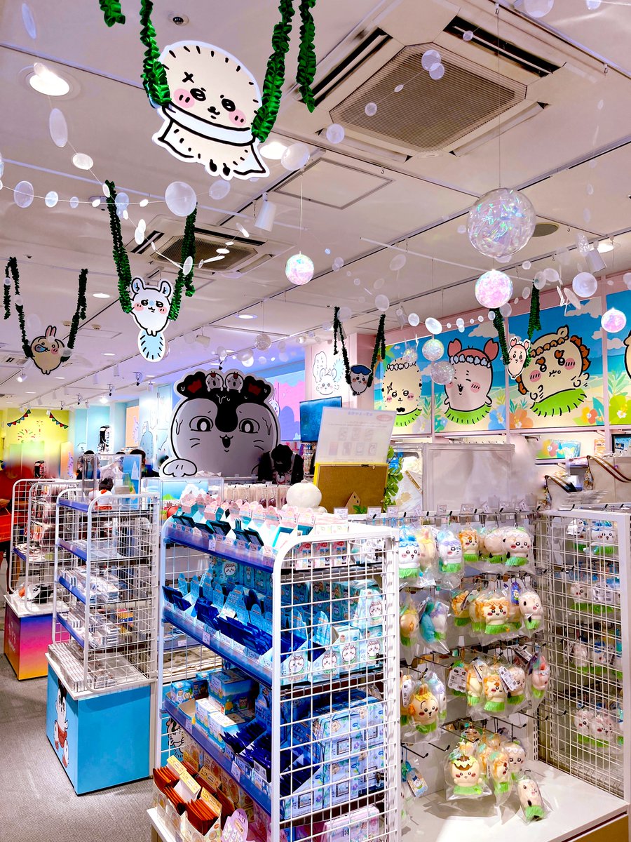 mamiel51's tweet photo. 昨日は年休で、映画ちいかわPOP UP STORE in TOHOシネマズへ🎥

とりあえずノベルティGET٩( ᐛ )و

合間で ちいマしつつ、らんど原宿でお買い物🫶🏻
島さま居た☺️

#ちいかわ
#映画ちいかわ https://t.co/f7ZrODdfn6