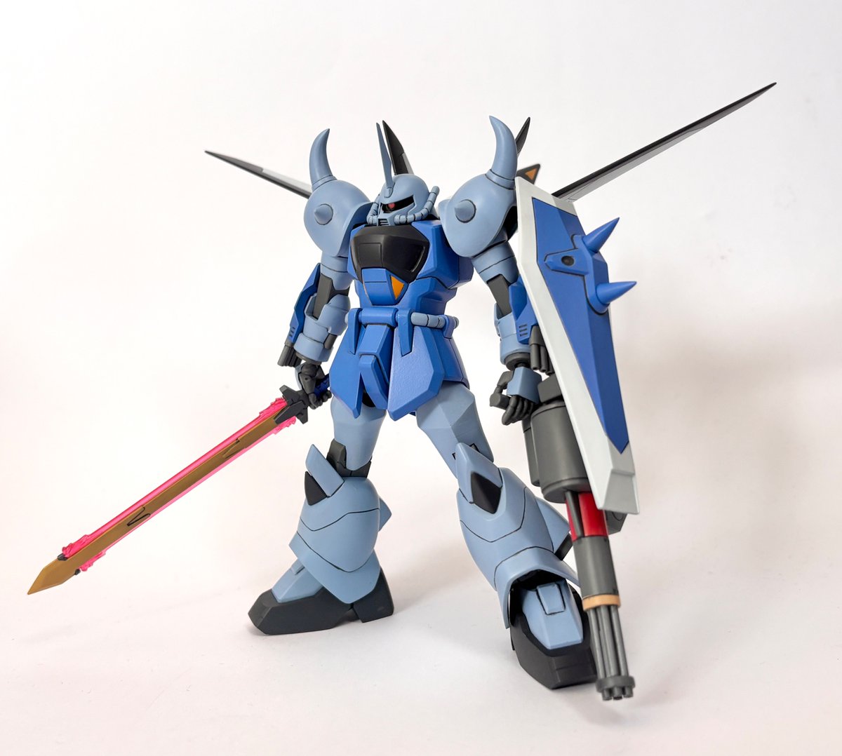 vxseriouse's tweet photo. 旧HGグフイグナイテッドをまぁまぁいい感じに作るのはけっこう大変なんで…自分は完全に新HG派です https://t.co/Lul4j1DNkj