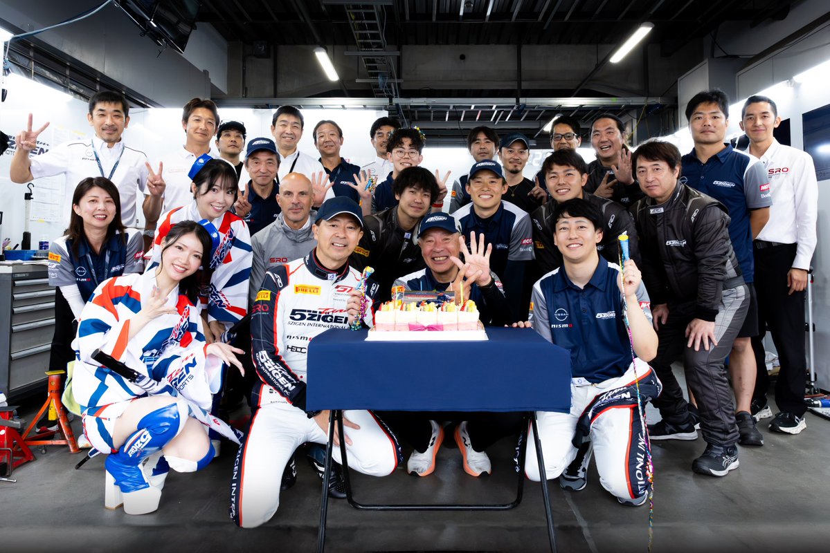 Atsushi_Miyake's tweet photo. GT World Challenge Asia Rd.3 
23番スタートから総合5位でした。
チームの皆さんと力を合わせて追い上げる事ができました！
明日もレース2も頑張ります！
#team5zigen #5zigen #gtr #nismo https://t.co/tO2LQImnrB