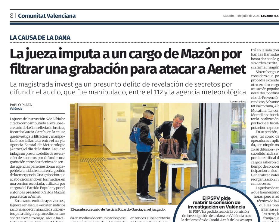 Alicia_Andujar's tweet photo. Copió en un pendrive una conversación entre dos técnicas de AEMET y 112, manipularon su contenido y Mazón y el Partido Popular la difundieron a través de sus redes para protegerlo. 
El cargo de Mazón, Ricardo García, tendrá que contarle a la jueza qué hizo con la conversación. https://t.co/3sbTSQHrTg
