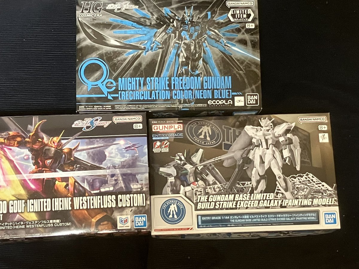 QbbGa's tweet photo. グフにマイティーのリサキュレーションカラー欲しいキットが買えて大満足な1日でした😆

次はフリーダムのリサキュレーションカラー出るとアツいですね！
#ガンプラ https://t.co/h3Rin0WqGH