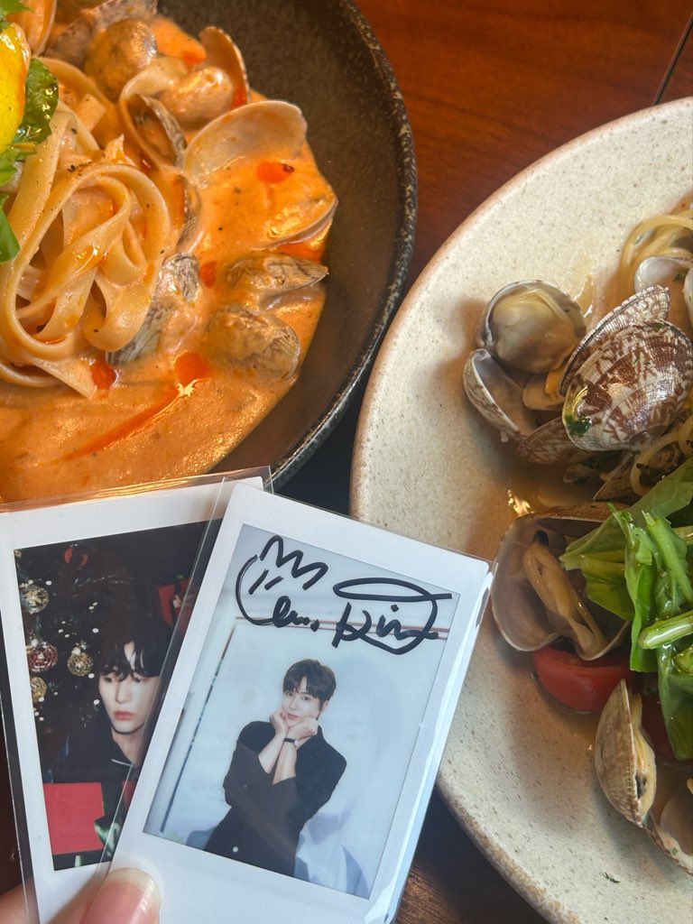 therethen_'s tweet photo. #앤킴포토
민수야 파스타머거라🫰🏻🫰🏻 https://t.co/aRXqJZkZS0
