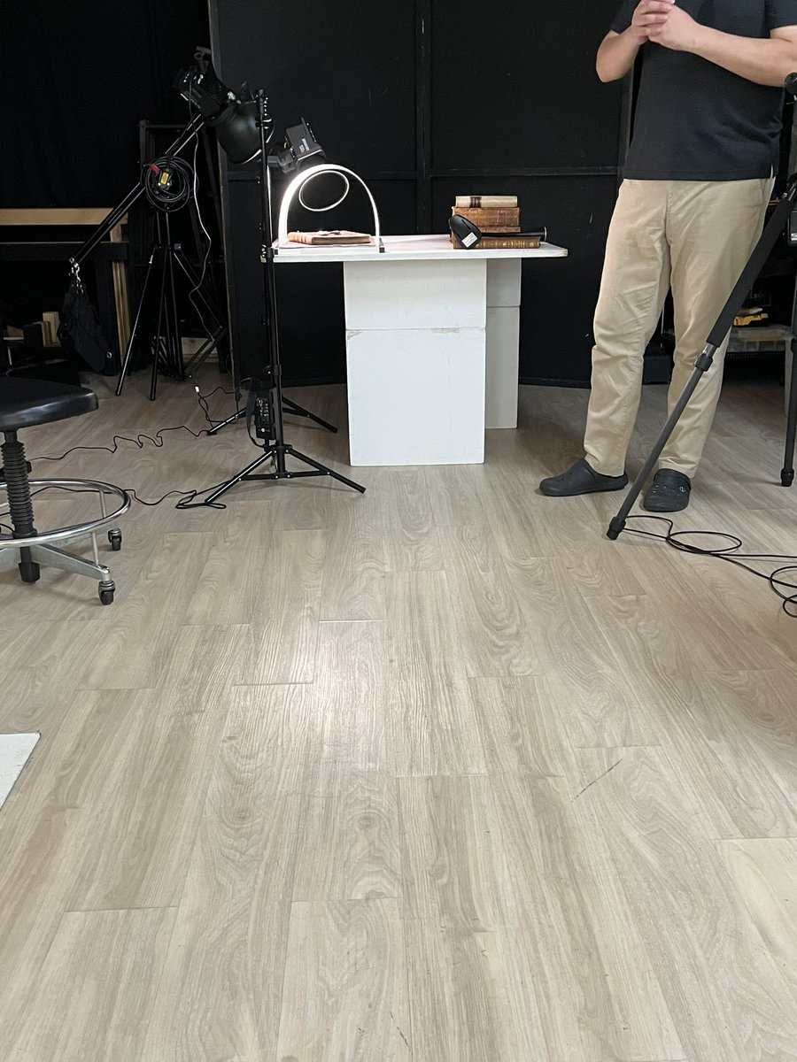 Tshimi43's tweet photo. 素晴らしい会をありがとうございました😊
プロにご指導いただきとても贅沢な勉強となりました😭
またよろしくお願いいたします🙇

#時計撮影講座 https://t.co/R0D7y6CiNP