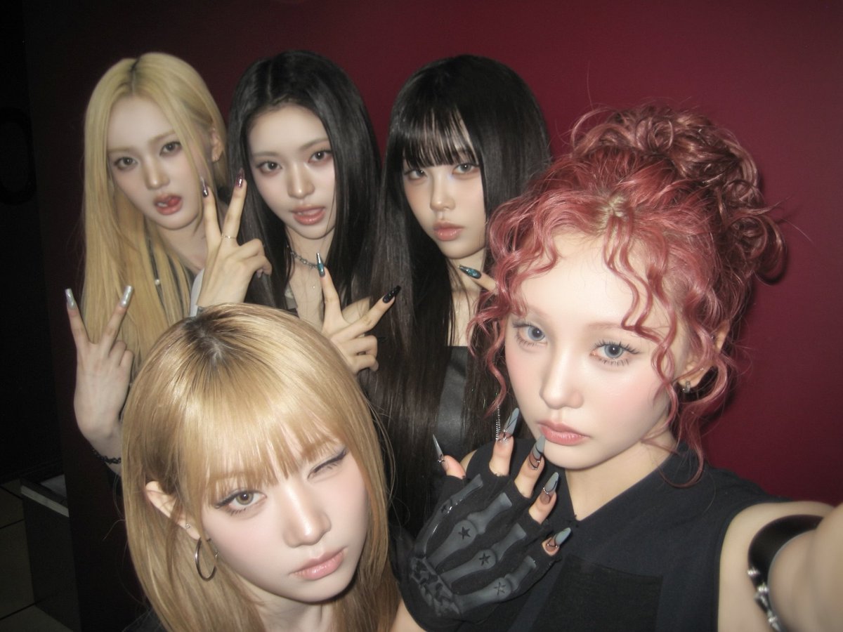 yesweyeswe's tweet photo. 키비츠 전원 각자 다른속성으로 미소녀캐라 완전조음이.. https://t.co/42ssIO7xVp