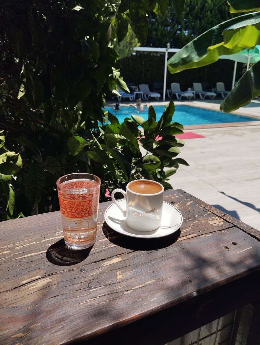 pnarcq9i's tweet photo. Tatil başlasın ozamann ☺🌞
Herkese mutlu bir hafta sonu diliyorum 🦋🍀
#cumaetesi https://t.co/U9DQJ5iZHp