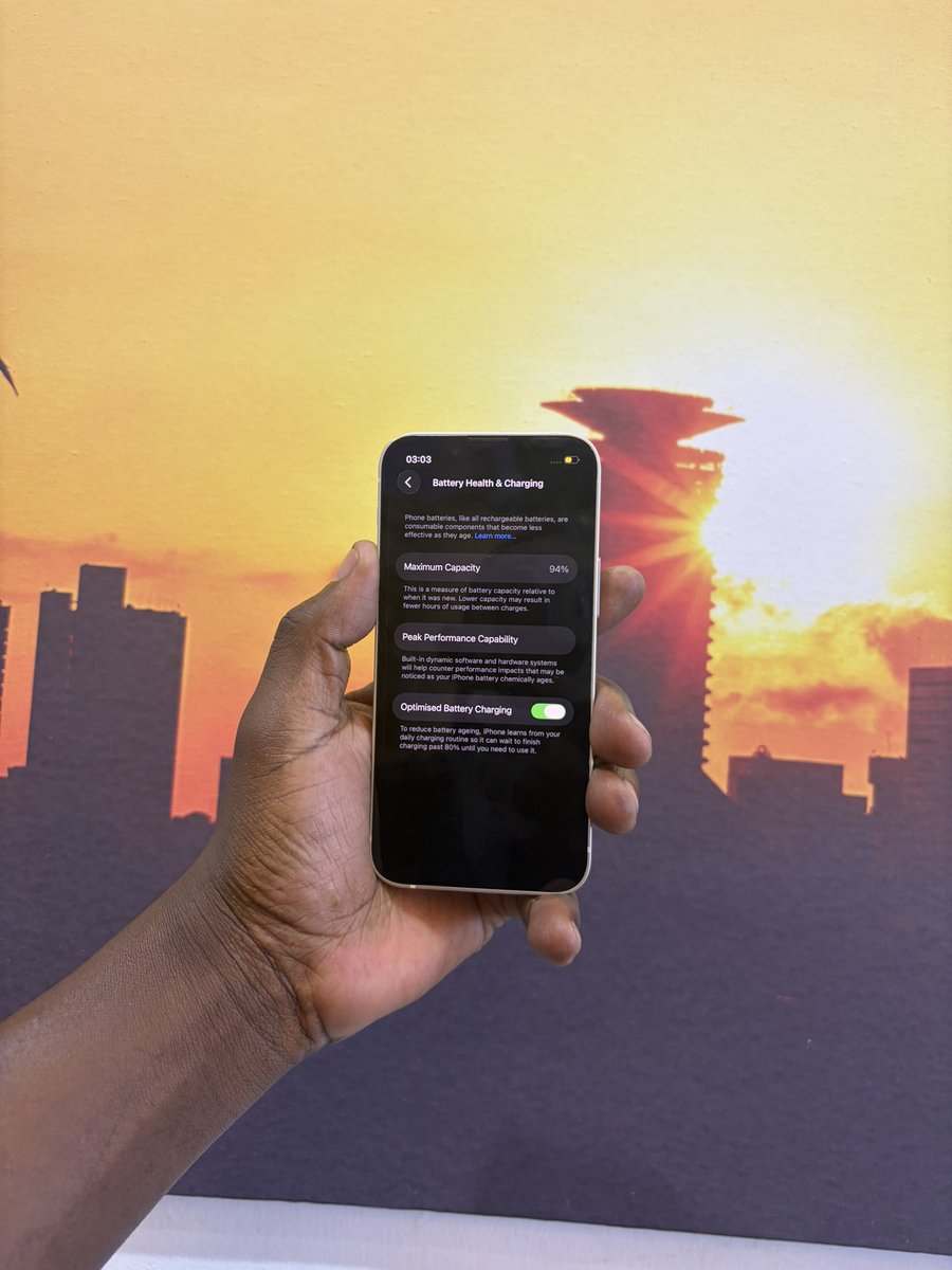 Primeandeka's tweet photo. Hii deal ni moto ajab🔥🔥🔥
iPhone 13 Mini 256gb 
Battery 94%

🤑28,000/- only one piece
📞0710576643 https://t.co/i1oeNcVUBP