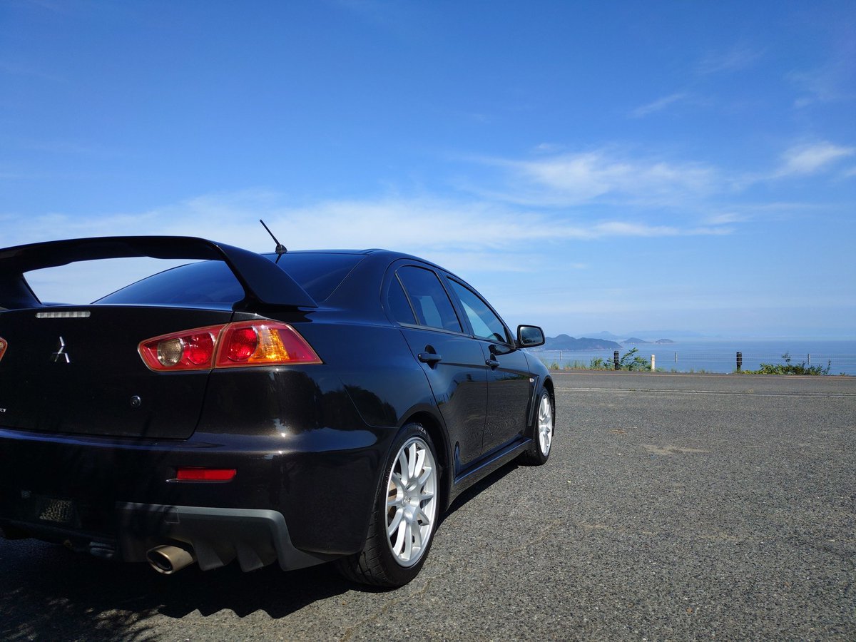srofu0141's tweet photo. ランサーエボリューション10納車しました。軽からの乗り換えで慣れるまで運転不安です... https://t.co/liI9m0R79C