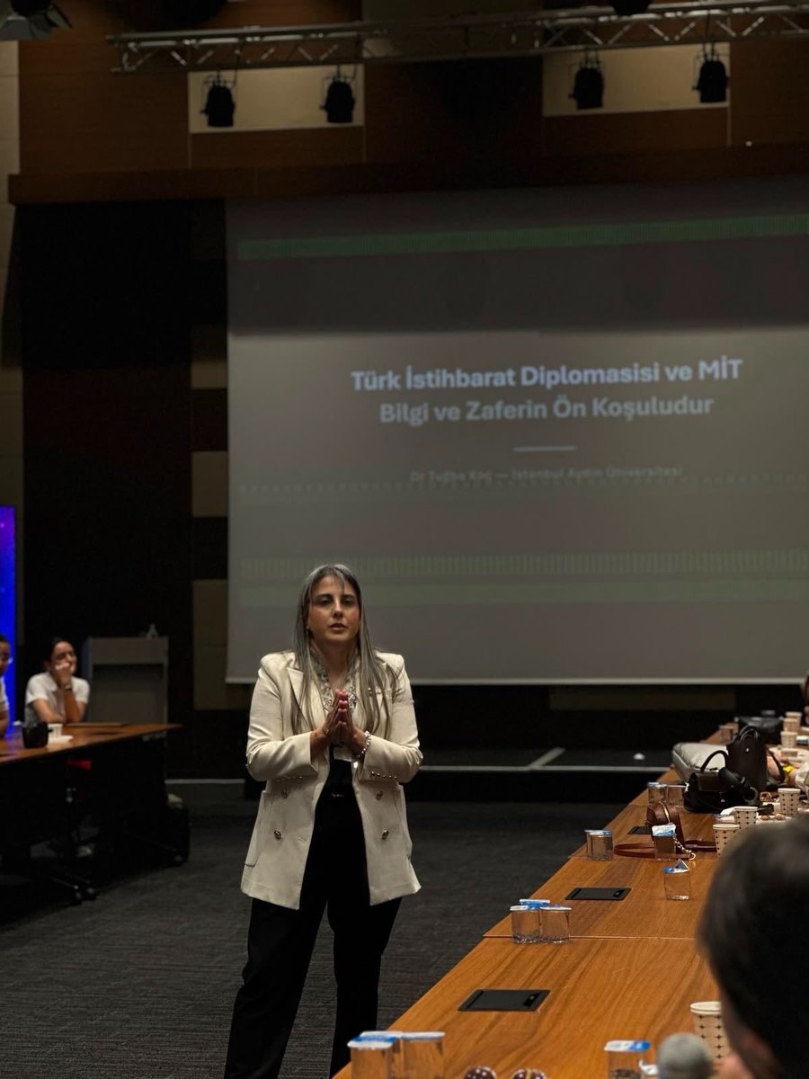 phd_tugbakoc's tweet photo. Bugün @tugvaTR Genç Yönetici Okulunun misafiri olduk🇹🇷 https://t.co/WxiTePaDFA