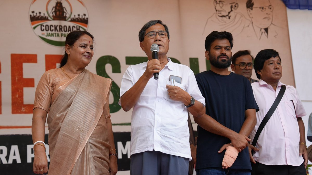 abhijeet_dipke's tweet photo. I would like to thank @prakashraaj sir, former finance minister of Kerala @drthomasisaac sir &amp; opposition leader of Tripura Jitendra Chaudhary sir for joining our protest today. https://t.co/2kZV640PDr