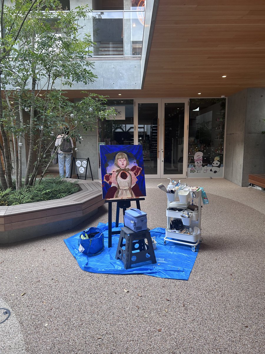 dollemeth's tweet photo. ここ最近毎週土日はライブペインティングで忙しくしております。吉祥寺のNAKAMICHI GARDENに遊びに来てね〜 https://t.co/ZNePSBexrK