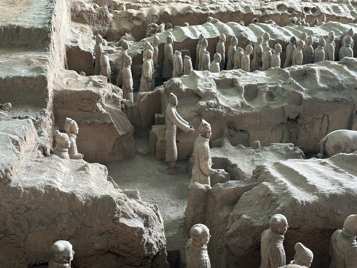emmabung's tweet photo. Photos from the Terracotta Army! 🇨🇳🤎 https://t.co/xAcg8noFWP