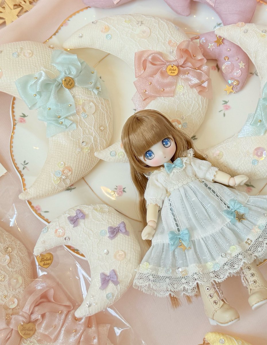 seri0409's tweet photo. お気に入りポイントは2重の肩ひも(´▽`*)
紐作るの楽しかった♡
ワイドシルエットのお洋服は初めて作りました😳
あと今回のパフのかたちが好みに仕上がってよかった…
例によって⁉︎私は写真がとても下手ですので、ちょっとでも気になってくれた方はぜひブースに実物を見に来てくださいね(o´ω`o)🫶🫧 https://t.co/NO08WKh2Rm