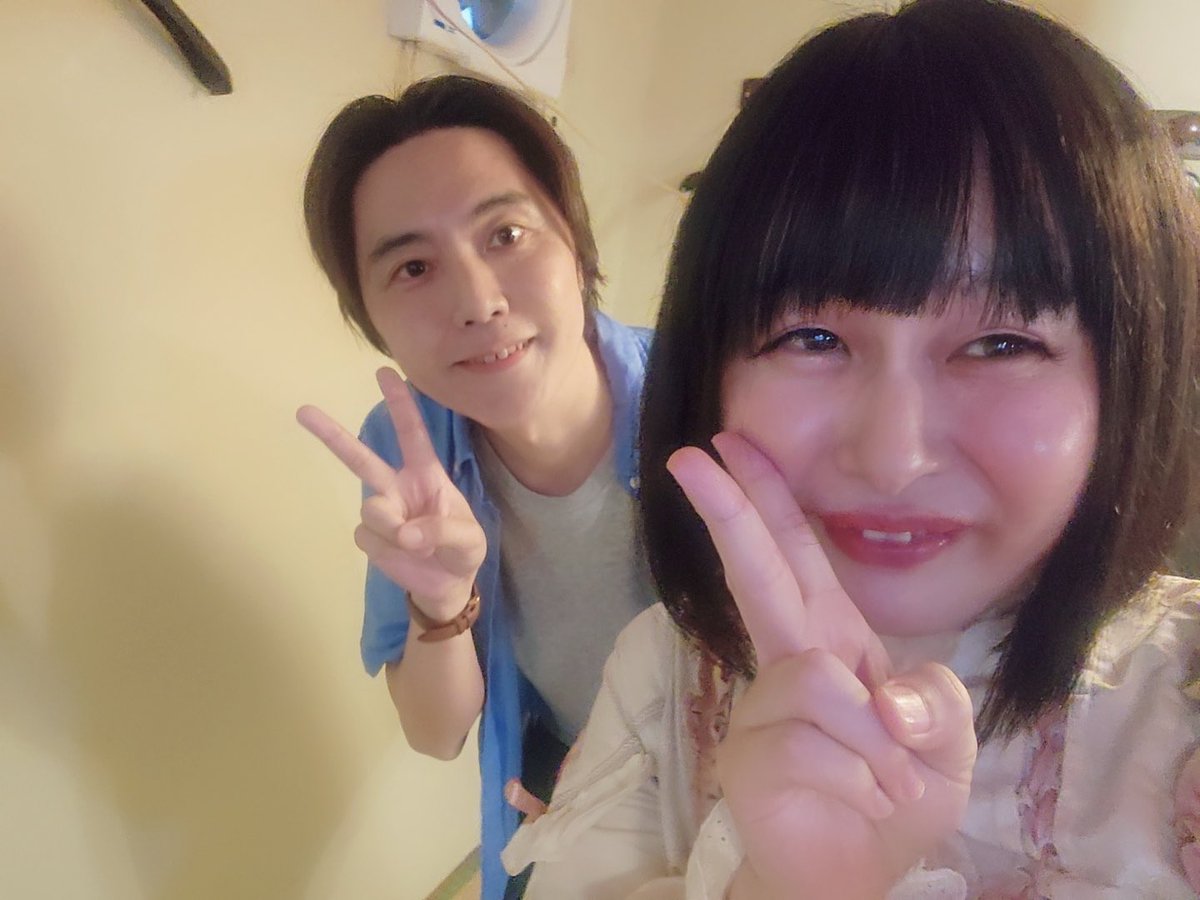 Jaatakeya's tweet photo. 「令和レジェンド」ありがとうございました！今日はなんと、密かに尊敬していた白桃ピーチよぴぴさんとご一緒出来ました🌾🌾
もの凄いネタされていて、さすがとしか言いようがありませんでした！
勉強させて頂きました✨ https://t.co/xWwGMHSVEb