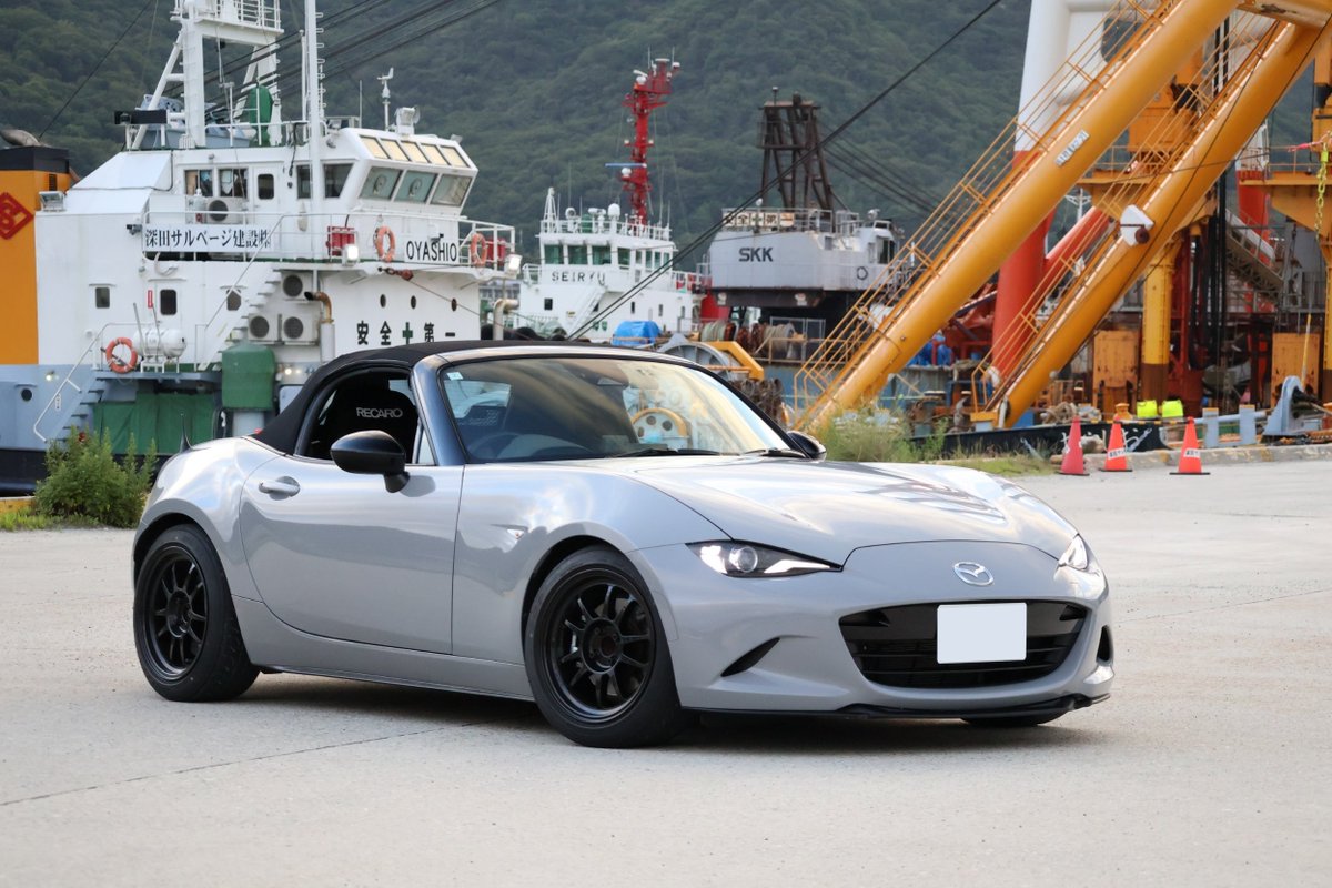 k_ND5RE's tweet photo. 昨日の相生野瀬埠頭での写真
カメラの性能をどう活かせばいいのかがわからない
ロードスターの右前からのルックスが好きすぎて、そればっかりなのも問題かも知れない(笑) https://t.co/qLT1ISNoHd