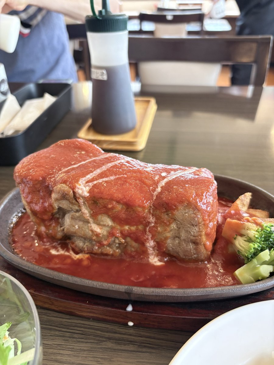 gonzui_cat's tweet photo. 今年の北海道出張も美味しいもの食べれて満足じゃ https://t.co/Sk3sOp3uVB