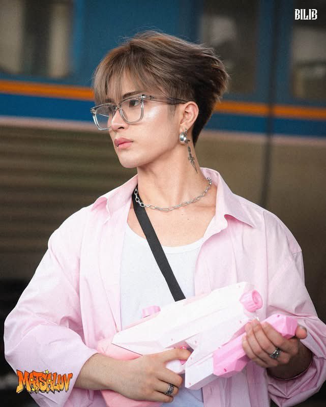 bilib_official's tweet photo. [concept photo v2]

#BILIB_Rafael

Matsaluv
Out now! https://t.co/CzgFn71jyL