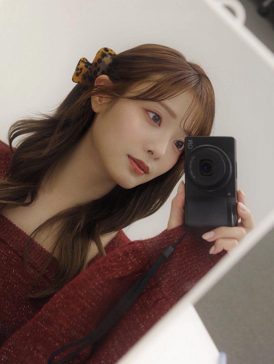 K_HonoSakura's tweet photo. 直視したら気絶するわ
#田村保乃 
#honogram https://t.co/YHt7Oyb4PE