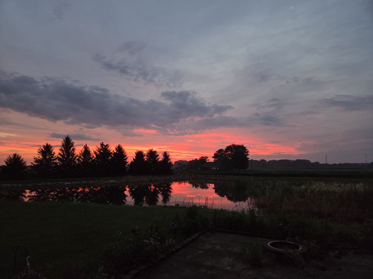 AGHoying's tweet photo. Beautiful sunrise this morning #45845views https://t.co/YfimwU2Xsc