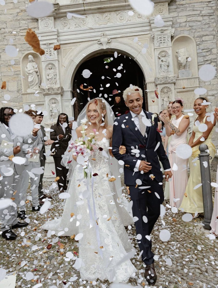 someonelive_07's tweet photo. Manchester City defender Rico Lewis has entered a new chapter of life—he's officially married! https://t.co/fm9aapxi9x