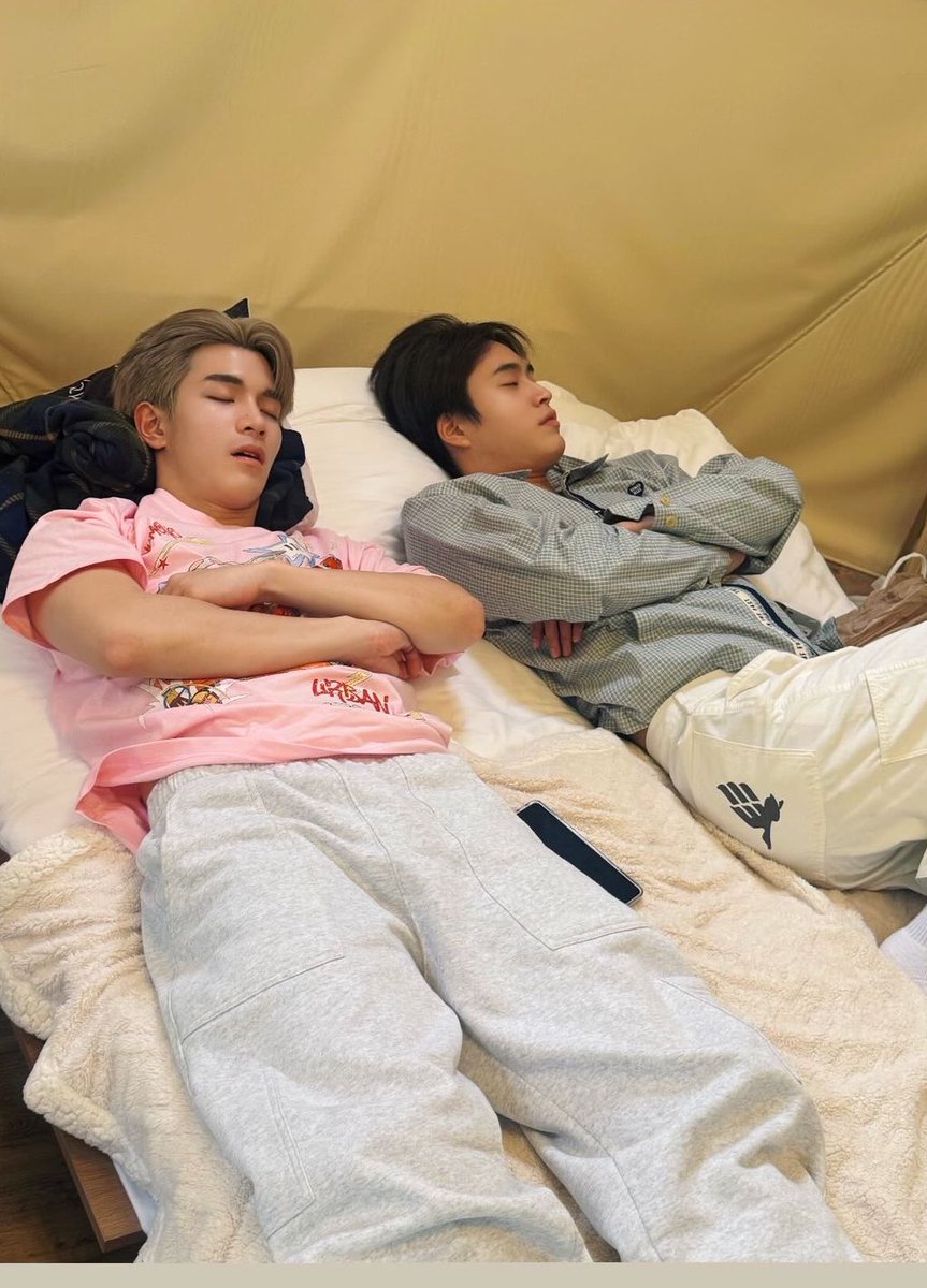thecutietera's tweet photo. นอนหัวเกือบจุ่ม ตื่นหัวจุ่ม บ้อกบี๋2026น่ารัก🥺🥺🥺🥺🥺🥺🥺🥺🥺🥺🥺🥺🥺🥺🥺🥺🥺🥺🥺🥺🥺🥺🥺🥺🥺🥺🥺🥺🥺🥺🥺 https://t.co/5LGqRSDJ7h