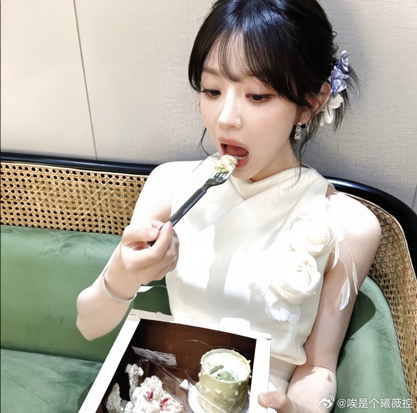 Eleanor96154901's tweet photo. 田曦薇，夯爆了。真想搜爆她的大馒头
合集：https://t.co/uqdiPthpfd https://t.co/Se7olGiRFd