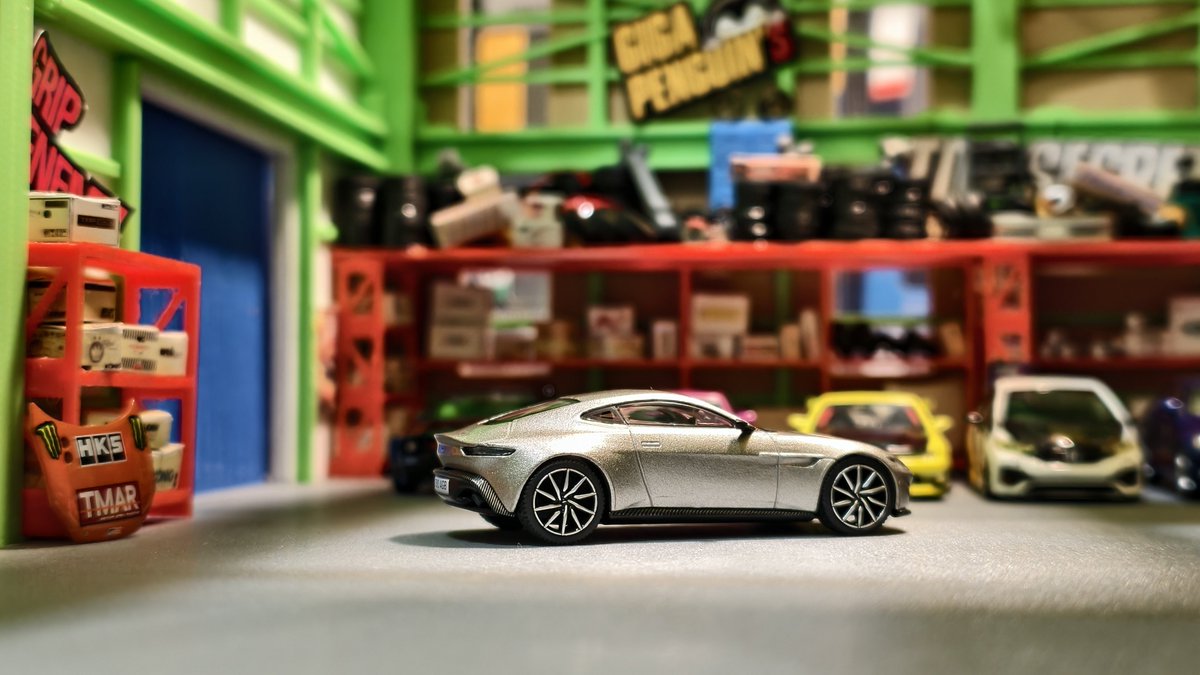 Giga_Penguin's tweet photo. Mini GT Aston Martin DB10

Concept car for the Aston Vantage, was used as 007 car in Spectre too. 

Nice casting too! Kinda wish Mini GT will release it in other colours but all we got is 007 version.

#164scale #164diecast #007bond #minigt https://t.co/MXdHmNk5en